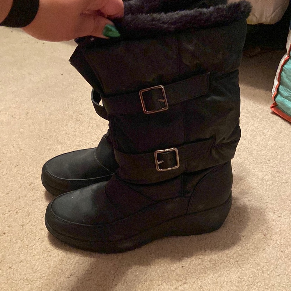 Snow Boots Size 10 ๐ - Picture 1 of 7